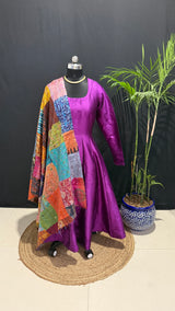 Rangli Mutiyar - Colorful Young Beauty