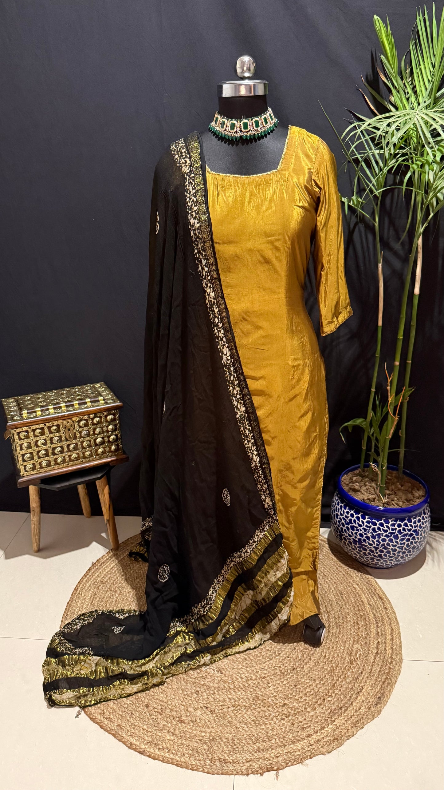 Golden Tareef - Golden praise